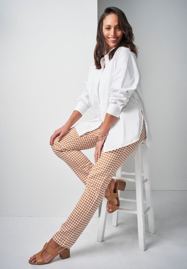 Comfort Waist Stretch Denim Straight Leg Jean image number 1