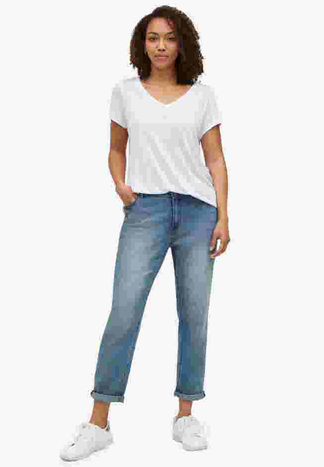 Boyfriend Jeans image number 0