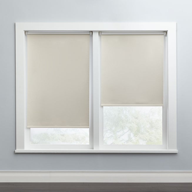 Cordless Push-Up Roller Blackout Shade image number null