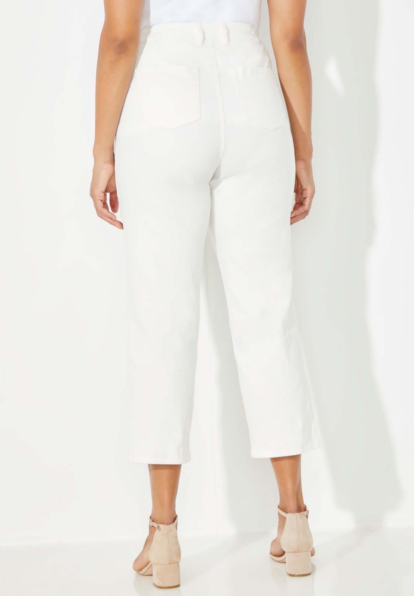 Eyelet Hem Straight Leg Capri image number 1