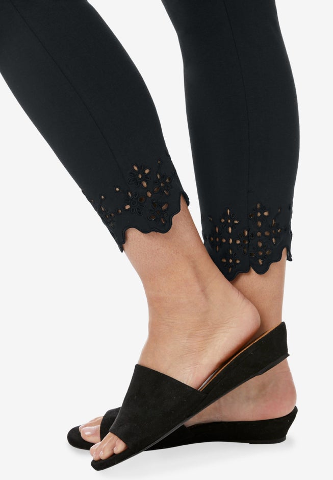Stretch Cotton Eyelet Capri Legging image number 3