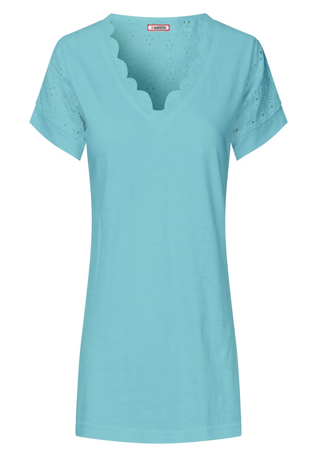 V-Neck Eyelet Tee image number 4