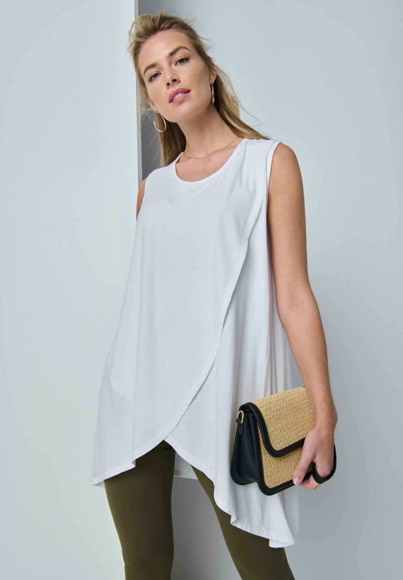 Sleeveless Tulip Overlay Knit Tunic image number 0