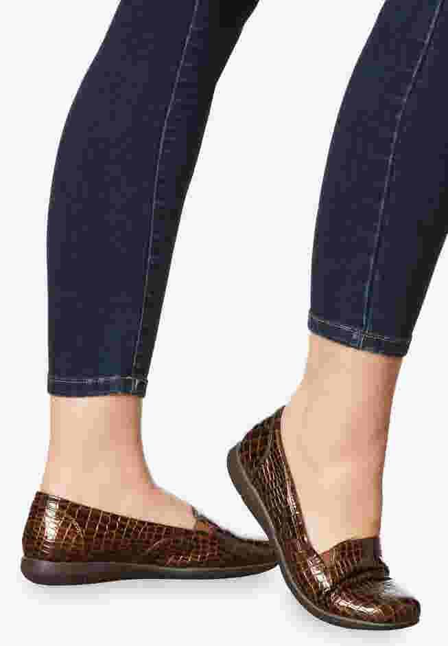 The Leisa Slip On Flat image number 9