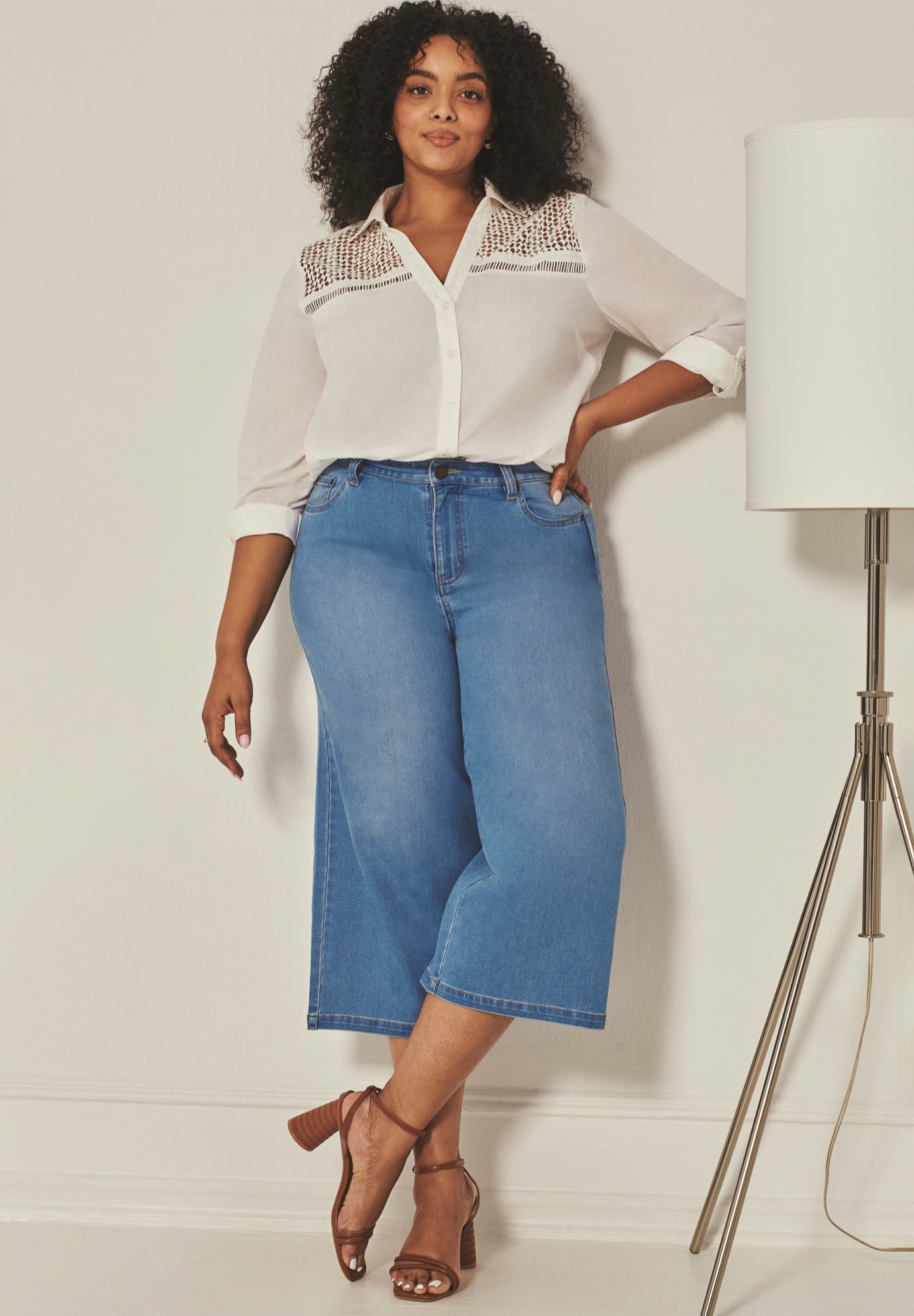 Butter Denim Wide-Leg Crop image number 0