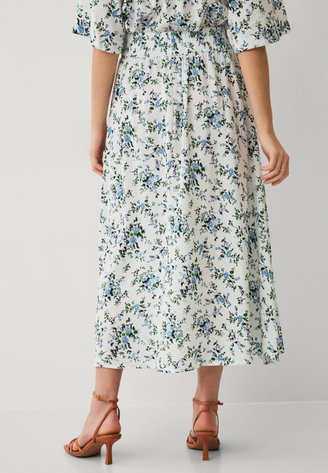 Smocked Waistband Maxi Skirt image number 1