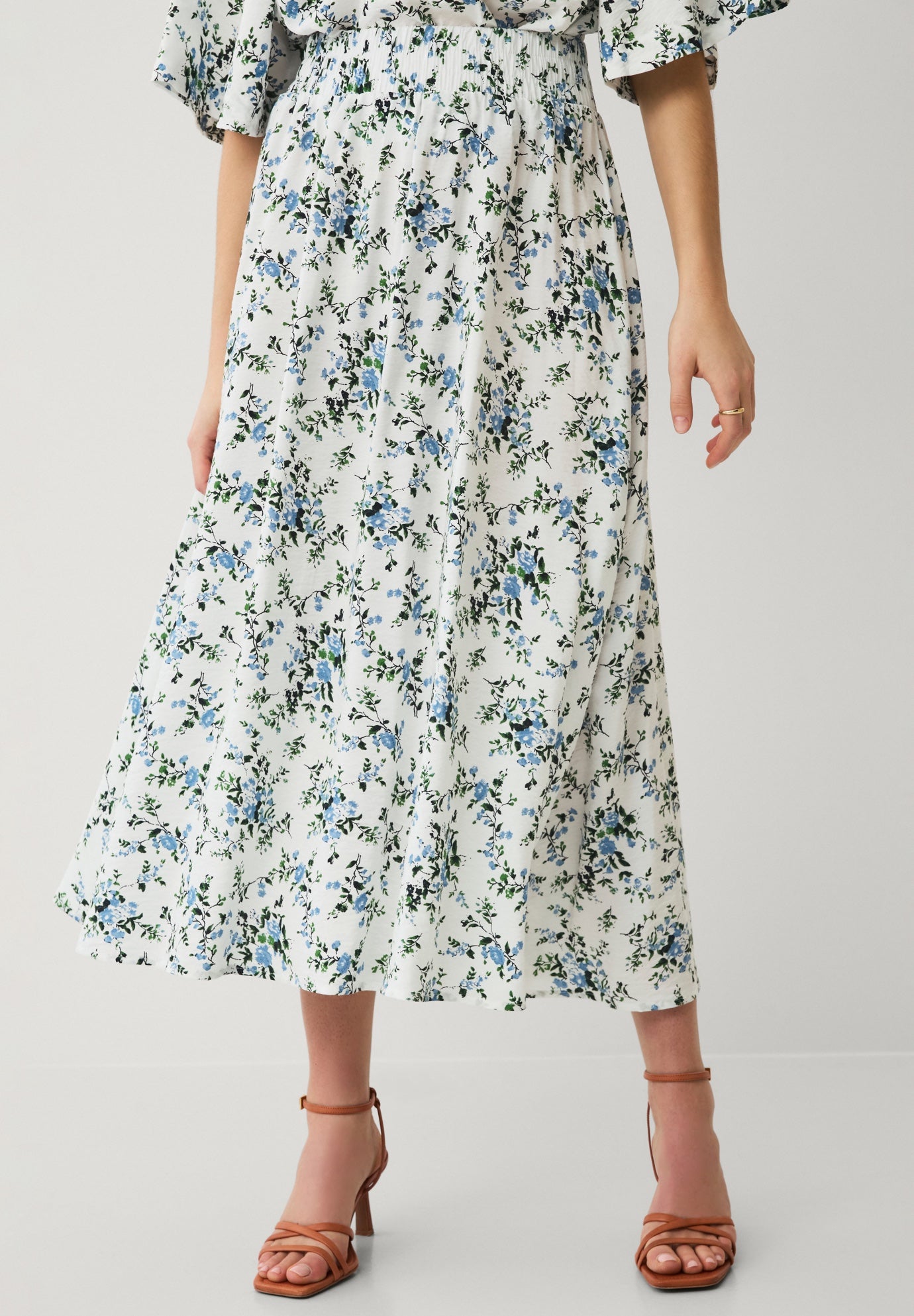 Smocked Waistband Maxi Skirt image number 0