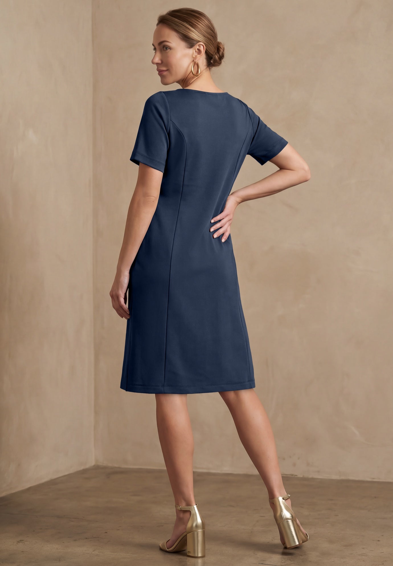 Perfect Ease Short-Sleeve Shift Dress image number 1