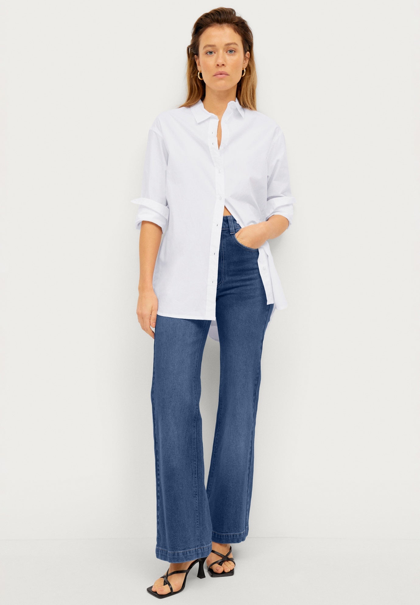 High-rise Stretch Flare Leg Jeans image number 4
