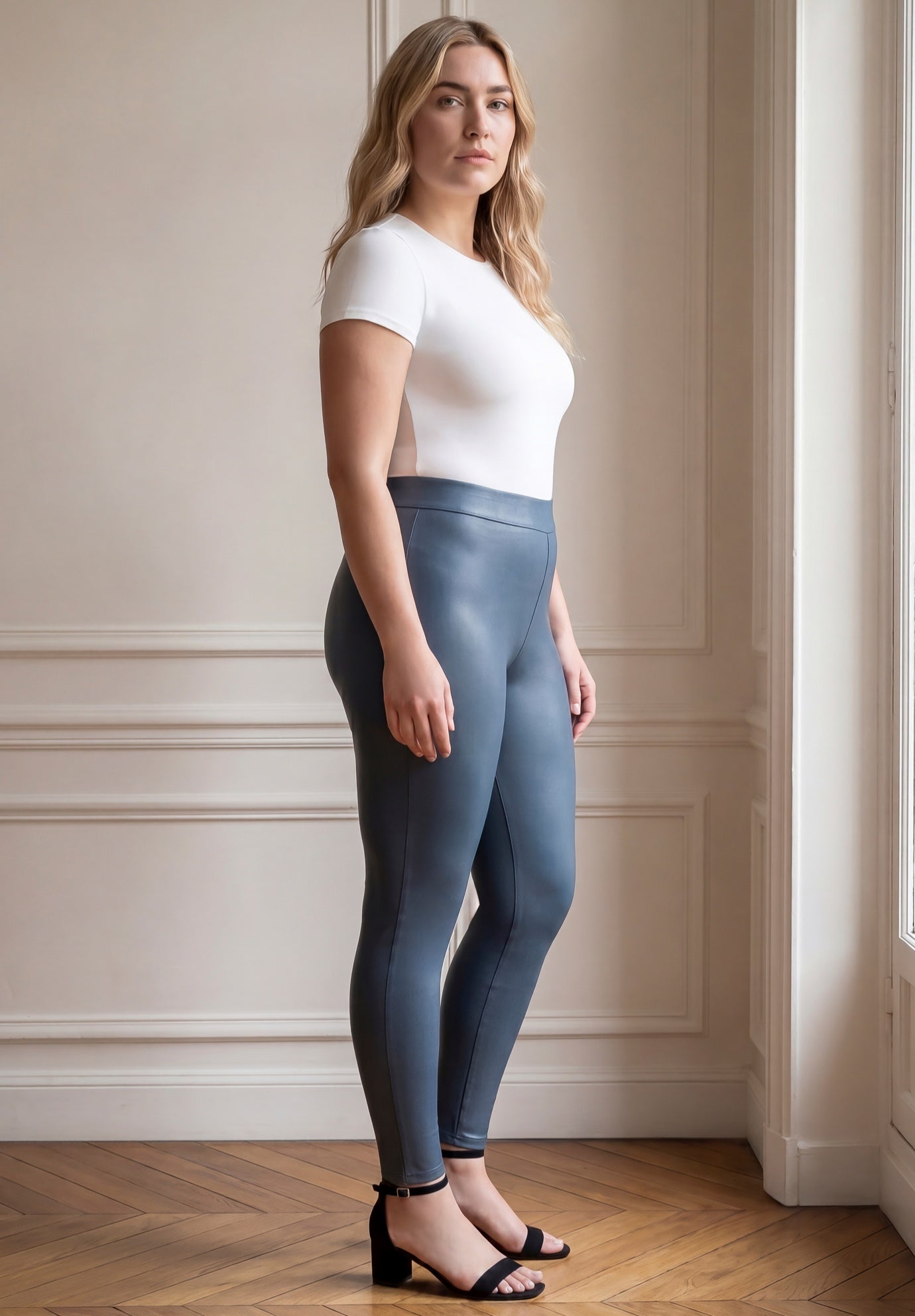 High Shine Legging image number 2