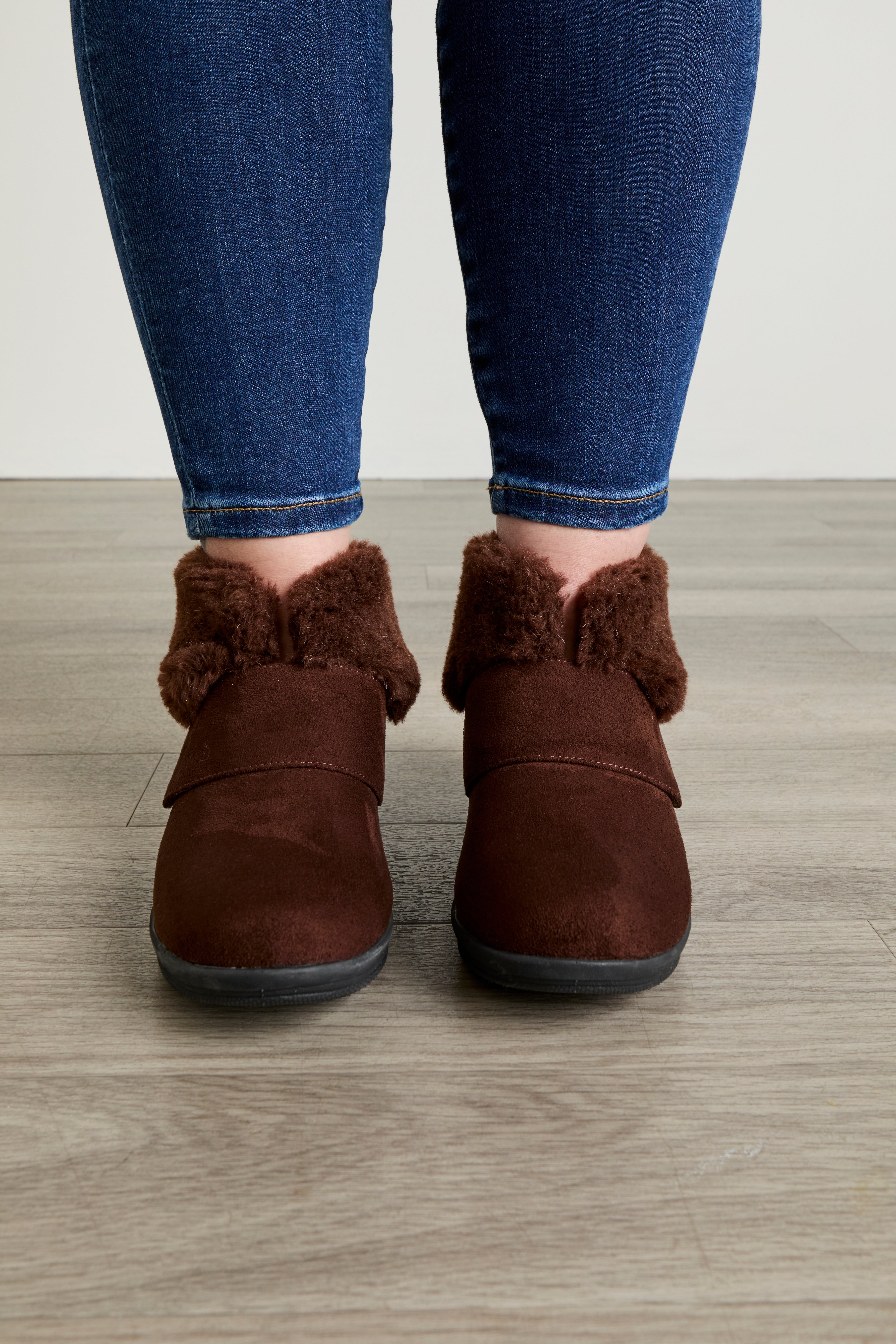The Colt Orthotic Water-Resistant Shootie image number 5