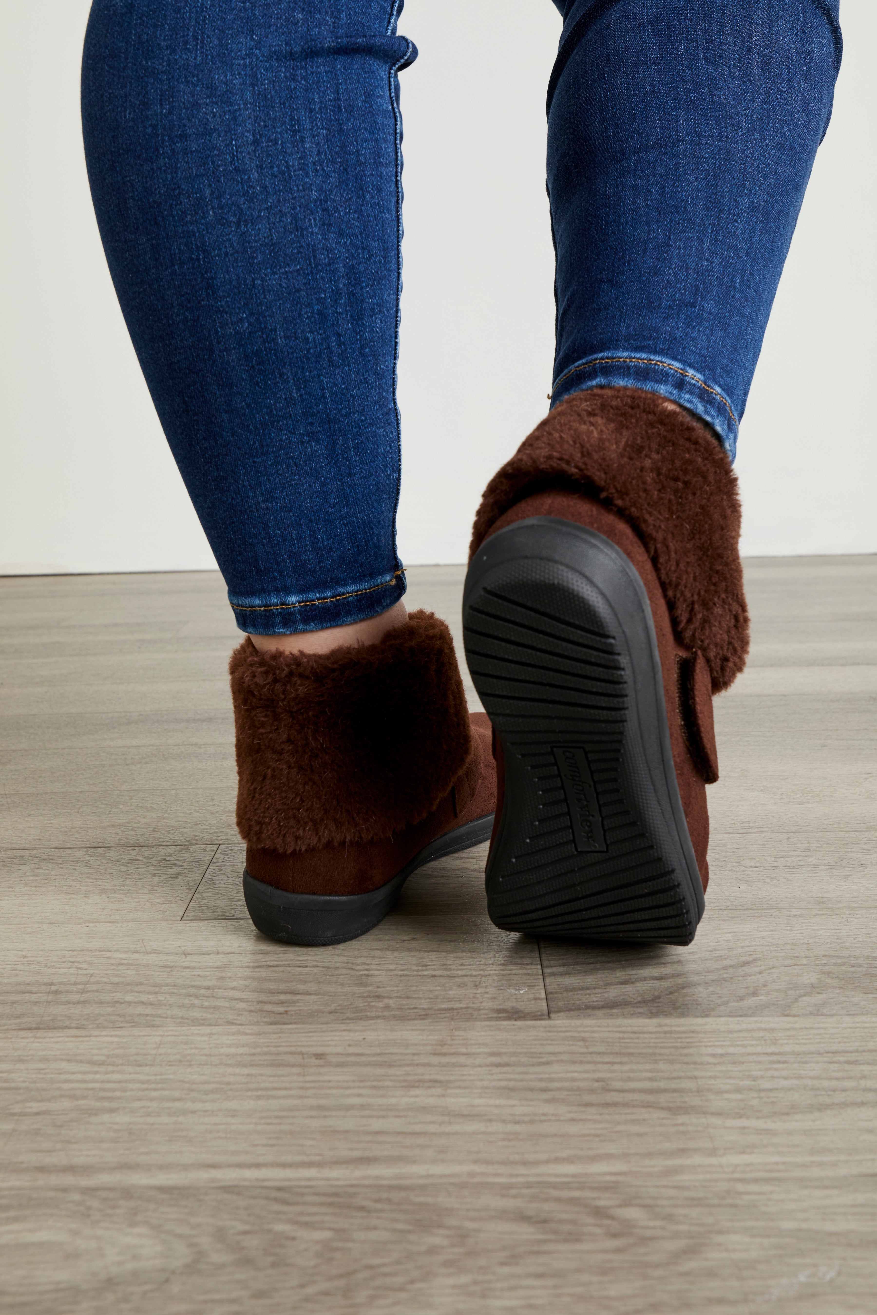 The Colt Orthotic Water-Resistant Shootie image number 6