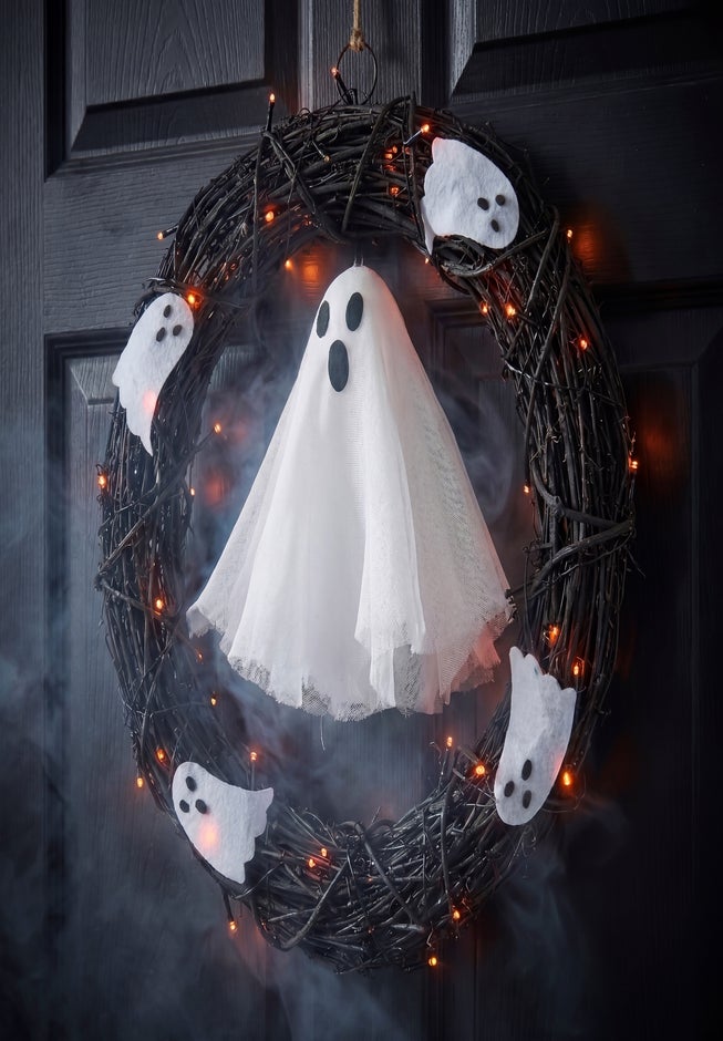 20" Pre-Lit Ghost Wreath image number 4