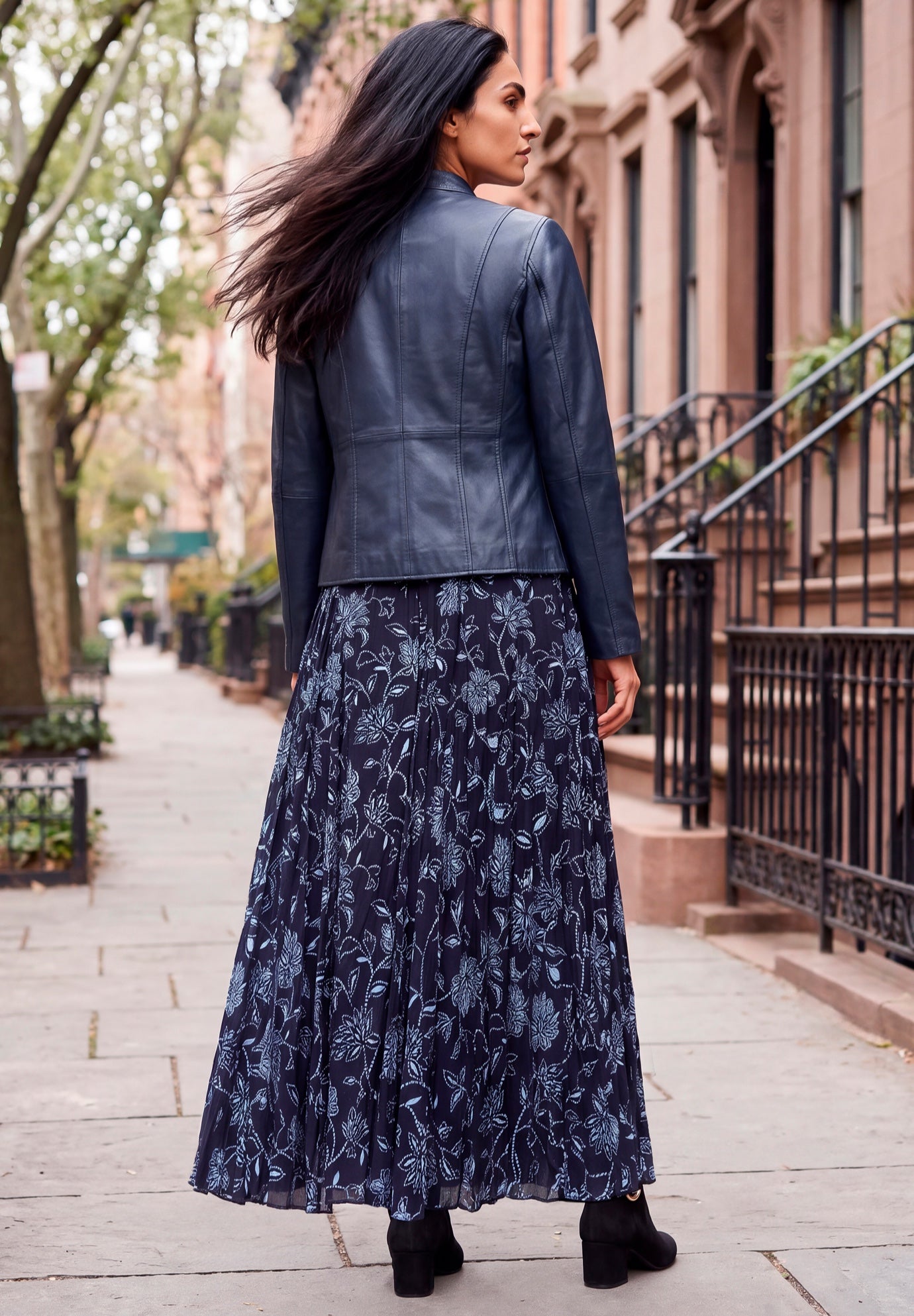 Flowing Crinkled Maxi Skirt image number 1