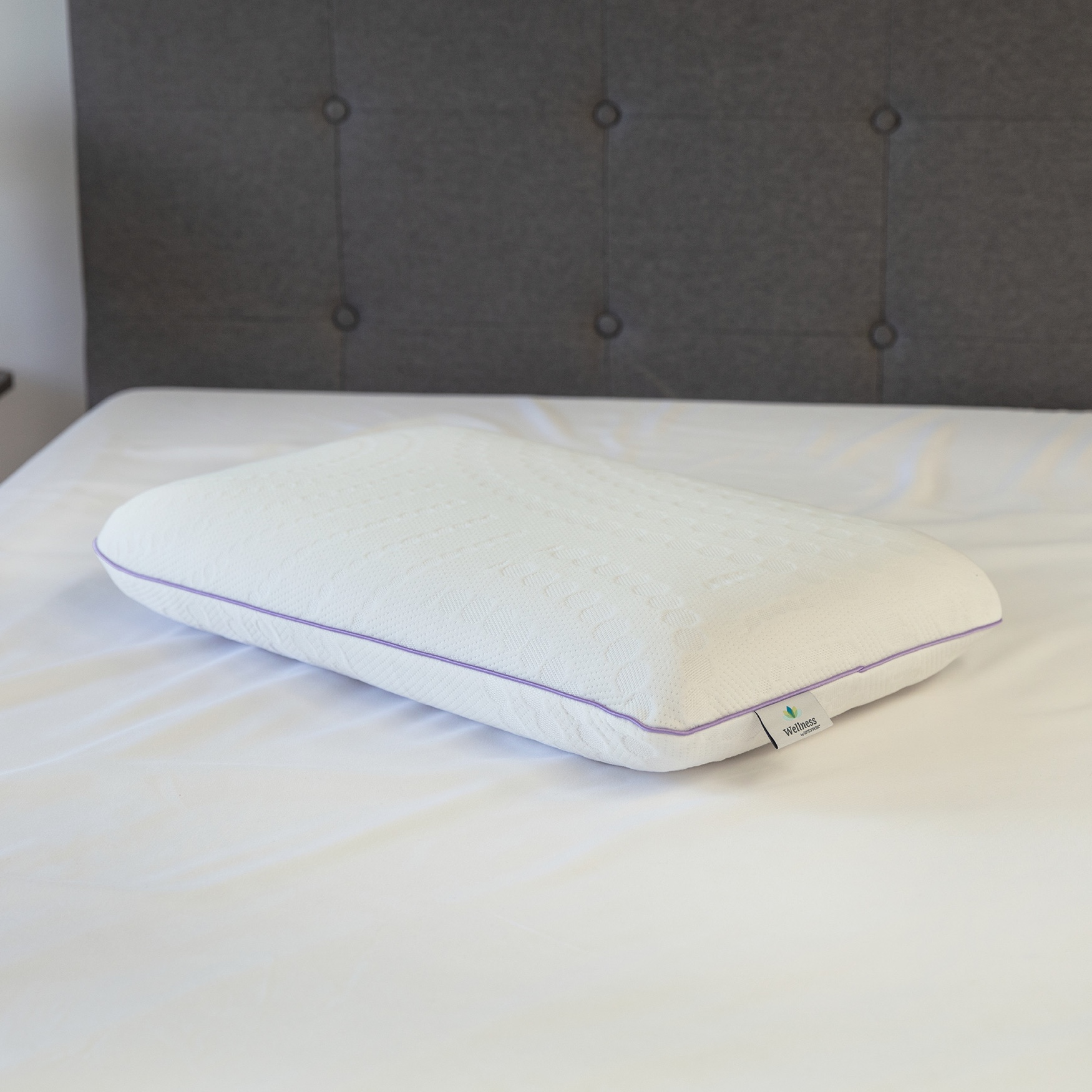 SensorPEDIC Relax - Lavender Infused Memory Foam Pillow, WHITE
